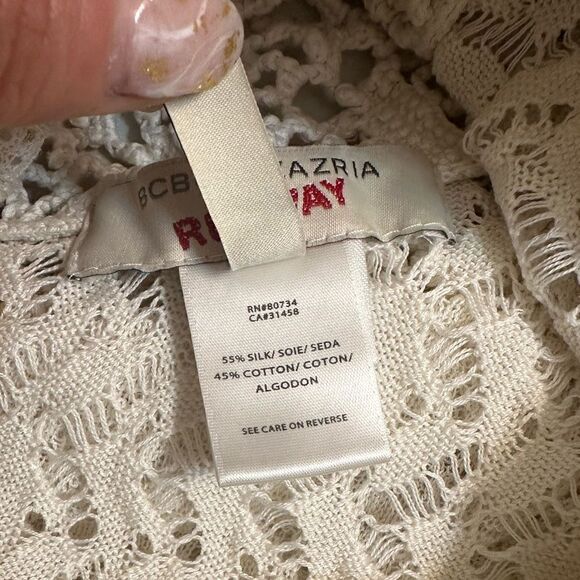 BCBGMAXAZRIA Runway Silk Blend Crochet Lace Top Size Small - Picture 16 of 16